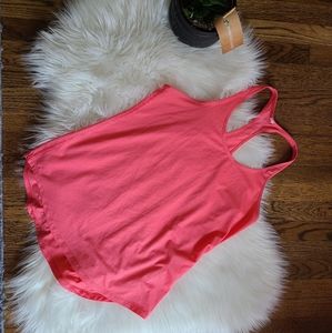 Lululemon Tank (I think 105F Singlet?)